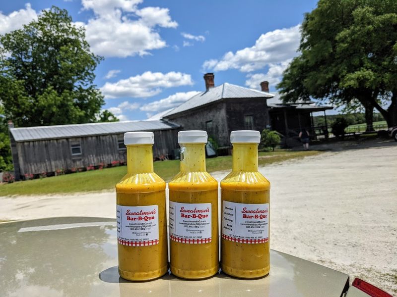 South Carolina Has Food Traditions That Confuse Outsiders And Define Locals - Decor Hint Mustard-Based BBQ Sauce