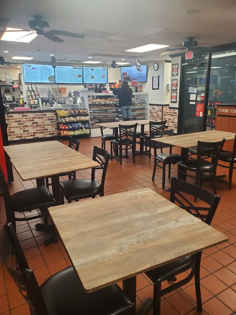 These 13 Georgia Donut Shops Are Gone Before The Morning Crowd Hits - Decor Hint Donut King