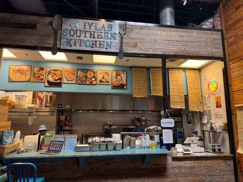 These 10 North Carolina Restaurants Turned Sunday Lunch Into The Best Meal Of The Week - Decor Hint Iyla's Southern Kitchen