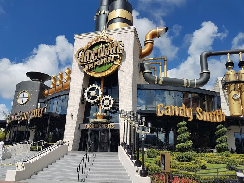 13 Florida Unusual Restaurants You Have To See To Believe - Decor Hint The Toothsome Chocolate Emporium, Orlando