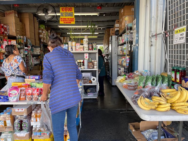 This 15-Acre California Flea Market Has Deals So Good, You'll Need A Bigger Car - Decor Hint Operating Hours Give Shoppers A Reliable Daily Window