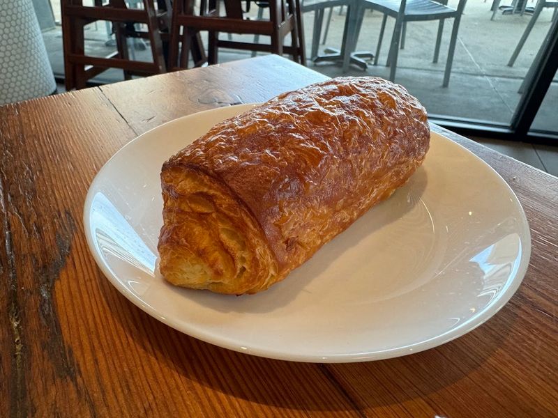This Georgia Spot Is Making Croissants So Good, They Compete With Europe - Decor Hint Premium Ingredients That Show Up in Every Bite