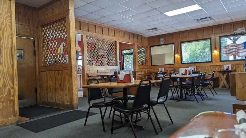 Fincher's Barbecue – Macon