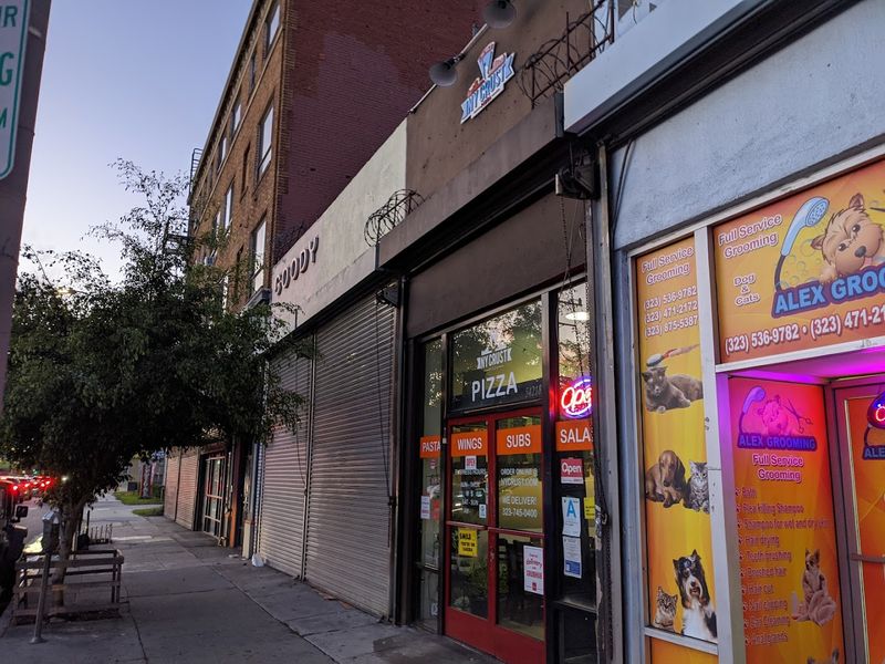 New York Crust Pizza, Los Angeles