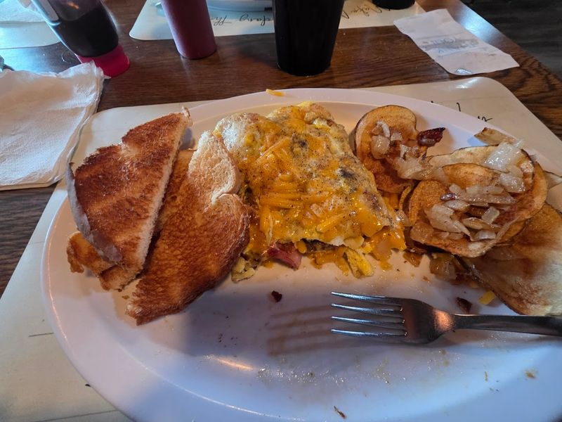 Country Cooking By Faith, Lucama, NC