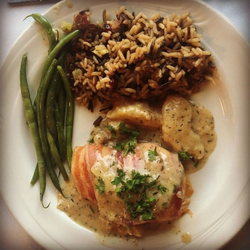 Dinner Service With A Suspicious Twist