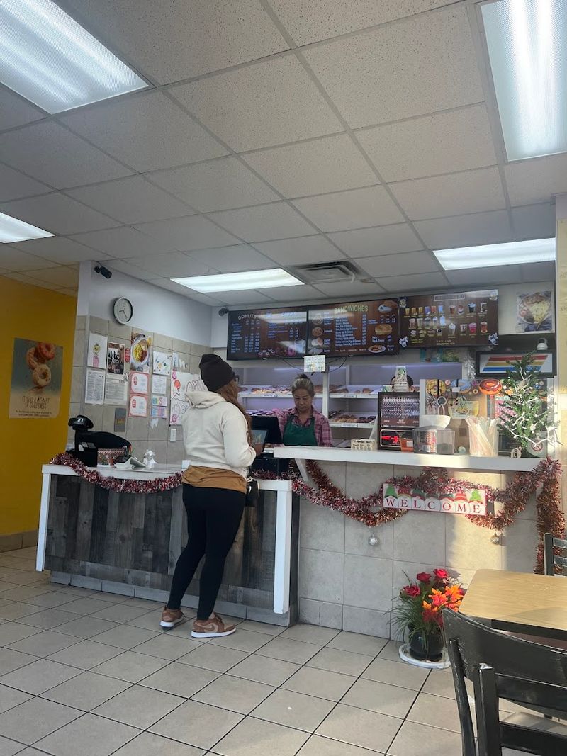 Ray's Donut Shop, Marietta