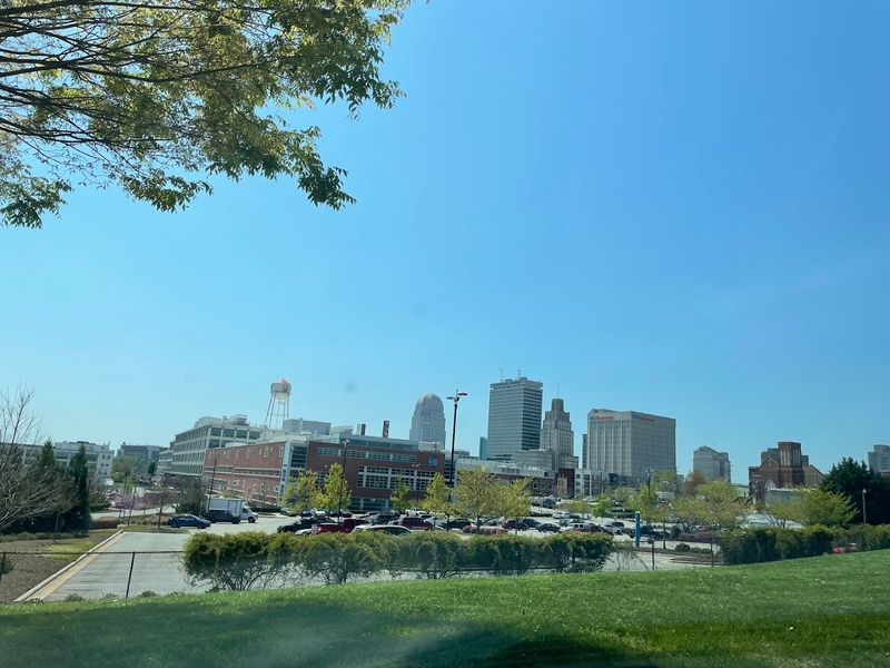 12 Reasons Everyone Is Moving To North Carolina Right Now - Decor Hint Mild Four-Season Climate