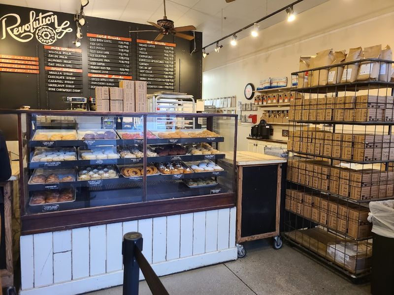 These 13 Georgia Donut Shops Are Gone Before The Morning Crowd Hits - Decor Hint Revolution Doughnuts, Decatur