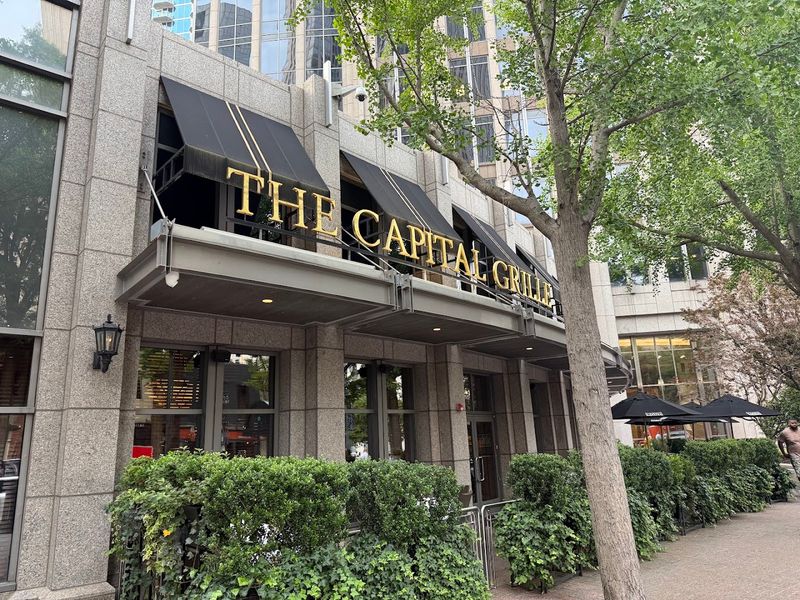10 Standout Steakhouses In North Carolina Serving Perfectly Cooked Filet Mignon - Decor Hint The Capital Grille, Charlotte