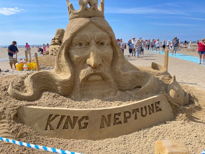 This Ohio Lake Beach Is So Peaceful You Will Forget The Rest Of The World Exists - Decor Hint It Is A Legit Spot For Families