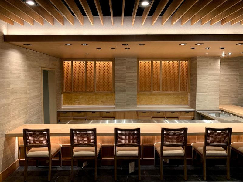 Sushi Kaneyoshi, Los Angeles