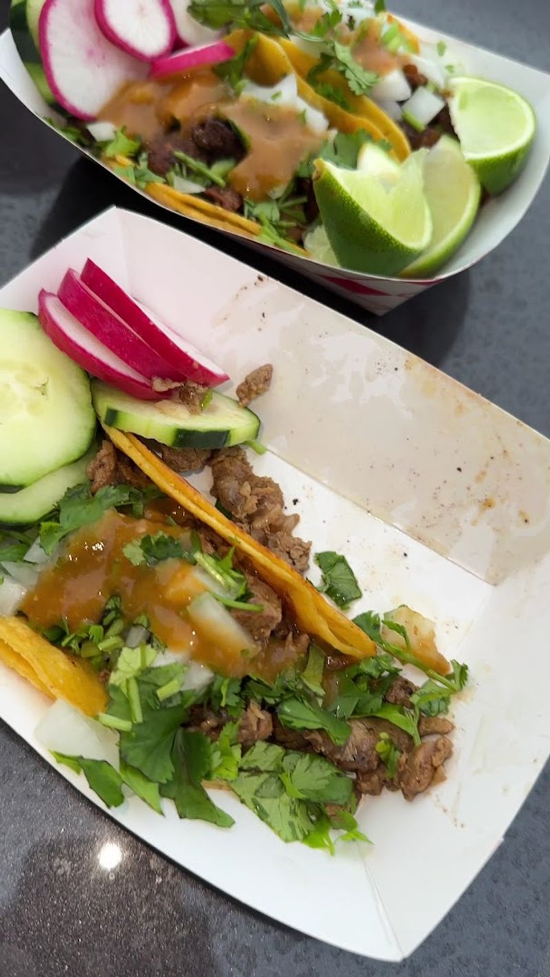 Tacos El Paisa, Santa Ana