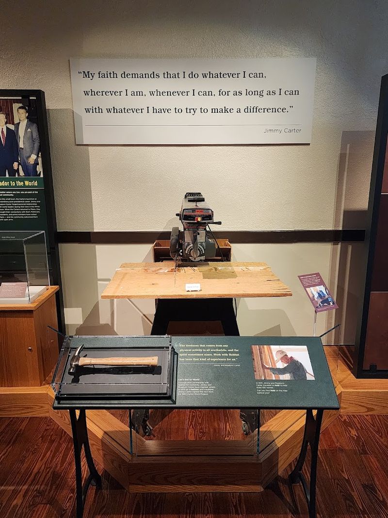 Planning Your Visit to the Peanut Statue