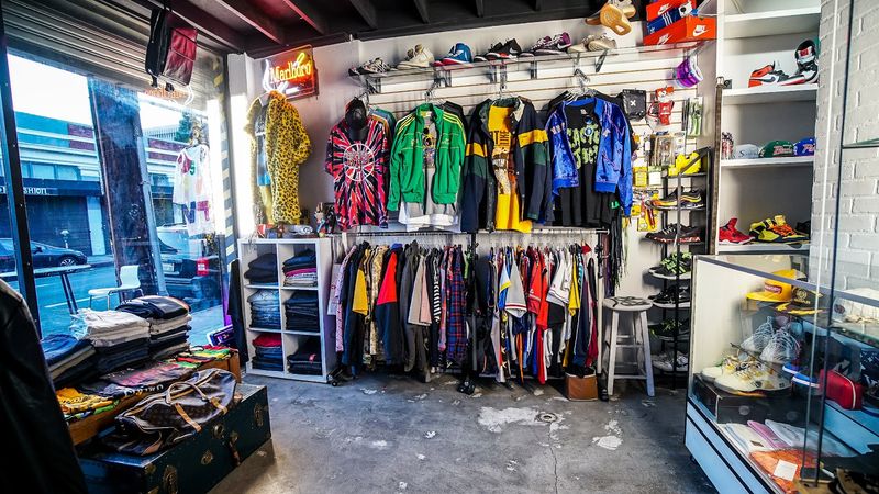 This Budget-Friendly California Thrift Store Is Full Of Deals You Won't Believe - Decor Hint Vintage Streetwear Finds