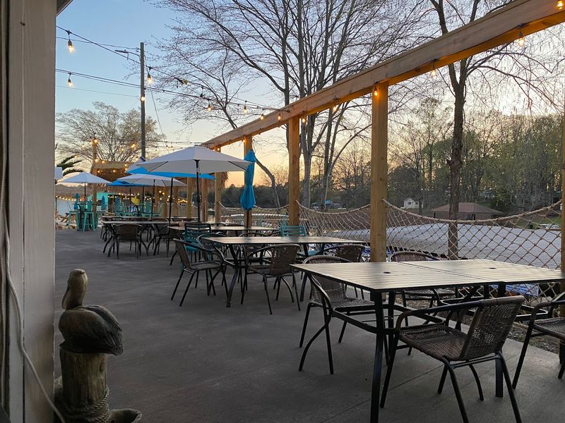 The Landing Restaurant, Sherrills Ford