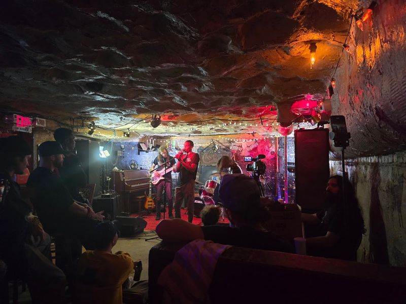 The Cave, Chapel Hill 