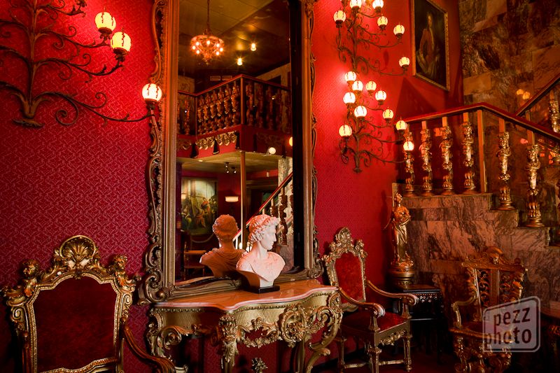 13 Florida Unusual Restaurants You Have To See To Believe - Decor Hint Bern's Steak House, Tampa
