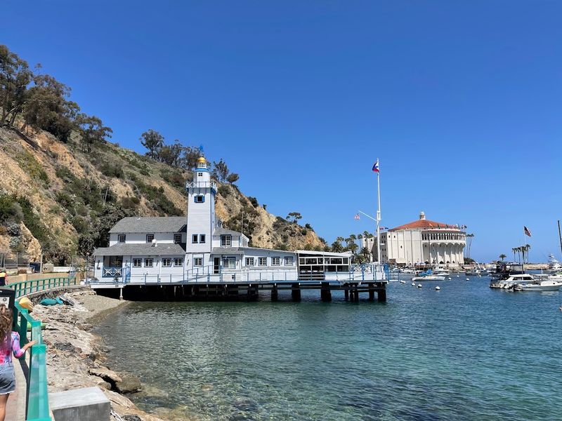 The Charming California Island Where Private Cars Are All But Banned - Decor Hint Taking The Ferry From The Mainland