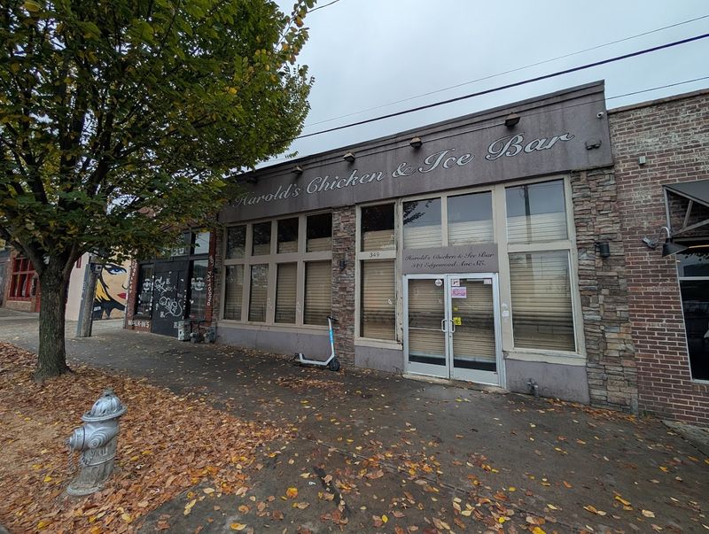 2026 Guide To 15 Hidden Fried Chicken Joints In Georgia Worth Discovering - Decor Hint Harold's Chicken – Atlanta, GA