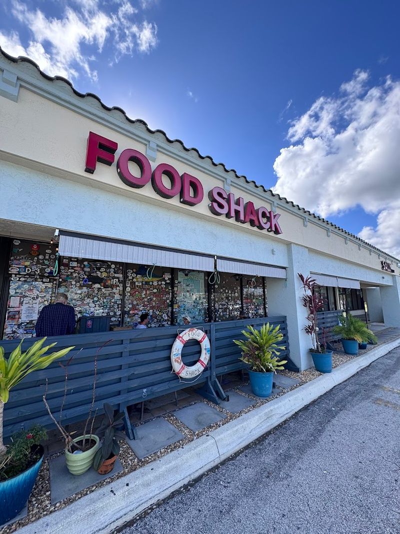 14 Iconic Hidden Florida Spots Locals Refuse To Share - Decor Hint Little Moir's Food Shack, Jupiter