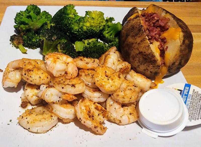 North Carolina's Crystal Coast Shrimp Burger Obsession Is Real And These Are The Spots For 2026 - Decor Hint Flipperz Family Bar And Grill