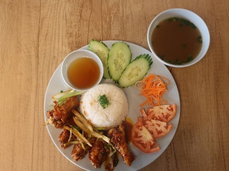 This North Carolina Restaurant Serves Shaking Beef You Won't Forget - Decor Hint A Plate That Delivers From First Bite To Last