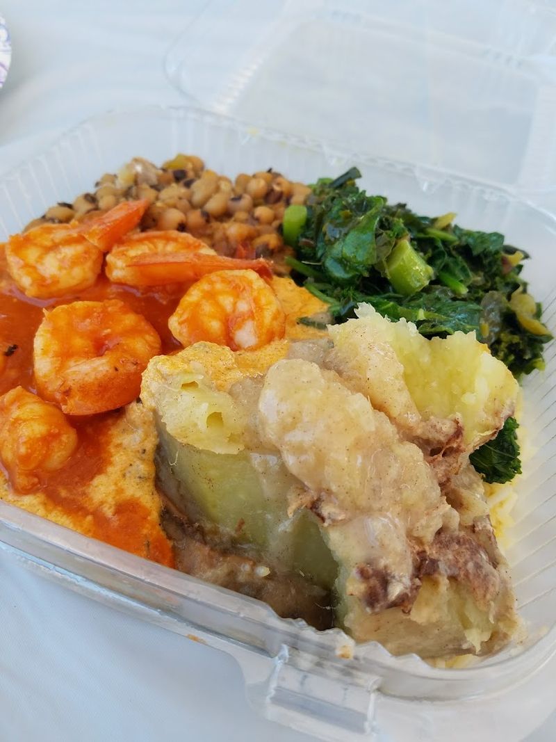 People Drive From All Over California For The Unbelievable Bargains At This Massive Flea Bazaar - Decor Hint Food Vendors Offer A Taste Of Global Flavors