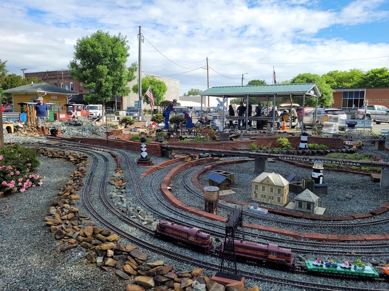 The Underrated North Carolina River Town Locals Are Quietly Protecting - Decor Hint Railroad Roots And Historic Architecture