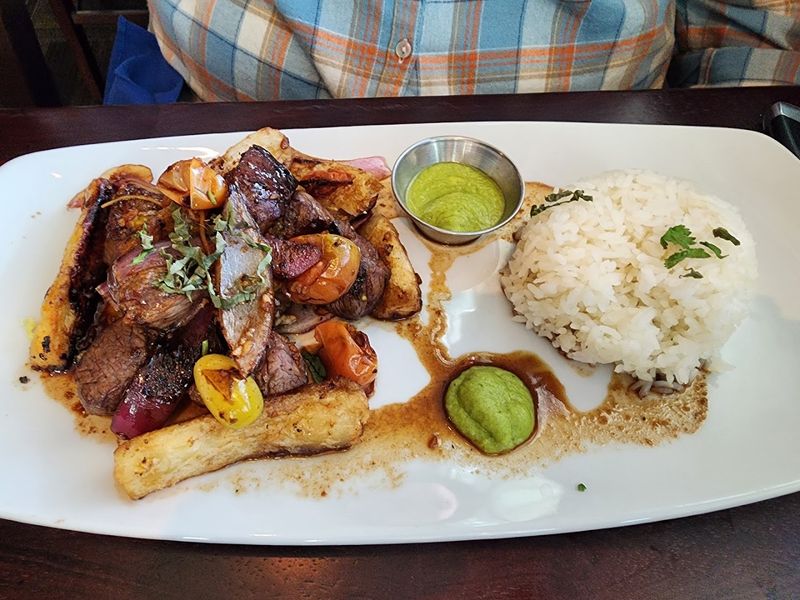 Boathouse On The Bay, Long Beach