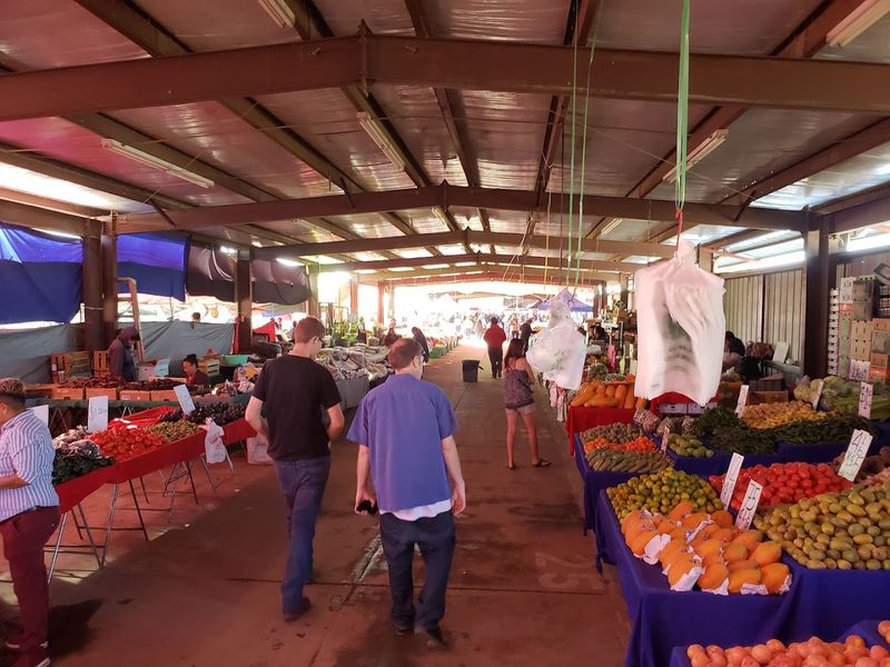 The Massive Flea Market In California With Over 600 Vendors And Delicious Food Trucks - Decor Hint Operating Days And Hours