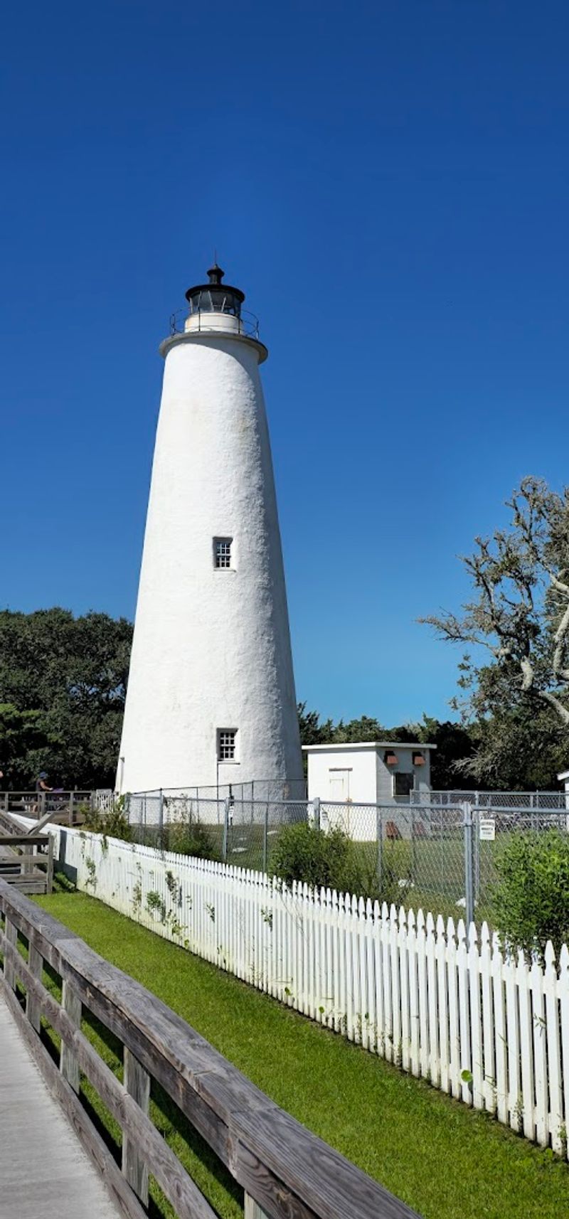 The Most Beautiful Lighthouses In North Carolina That Belong On Your Bucket List - Decor Hint Ocracoke Lighthouse