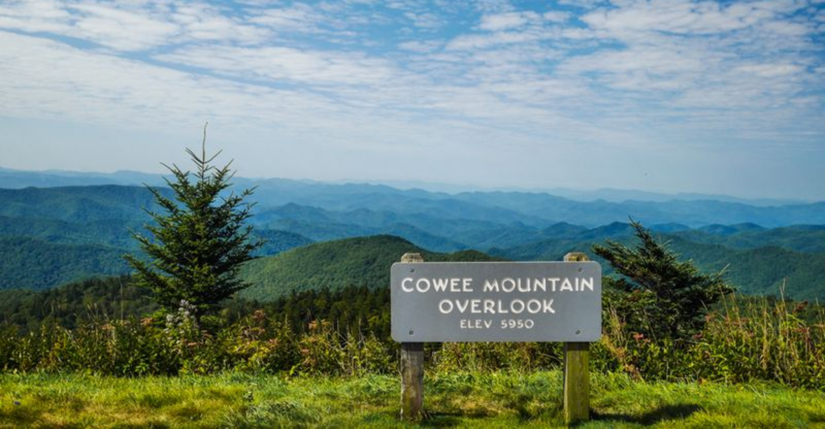 The North Carolina Mountain Overlook Known Only To Locals - Decor Hint