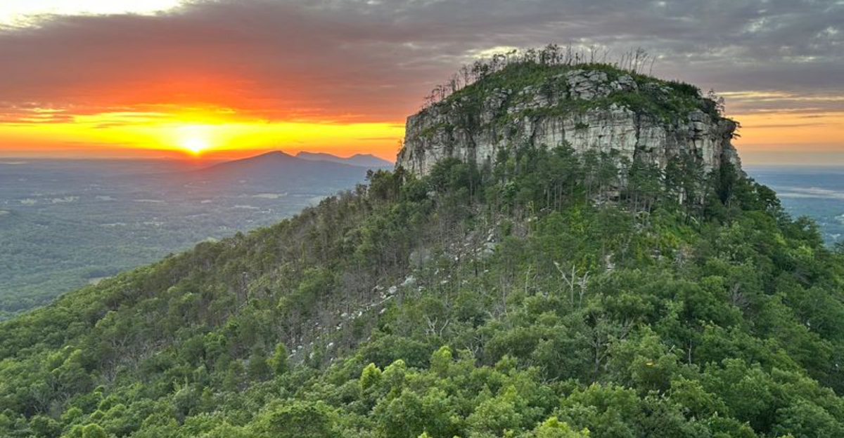 The North Carolina Mountain With Breathtaking Views Will Leave You Speechless - Decor Hint