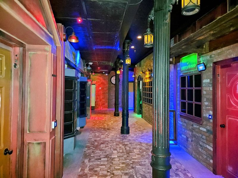 The Mirror Maze Layout And How It Actually Works