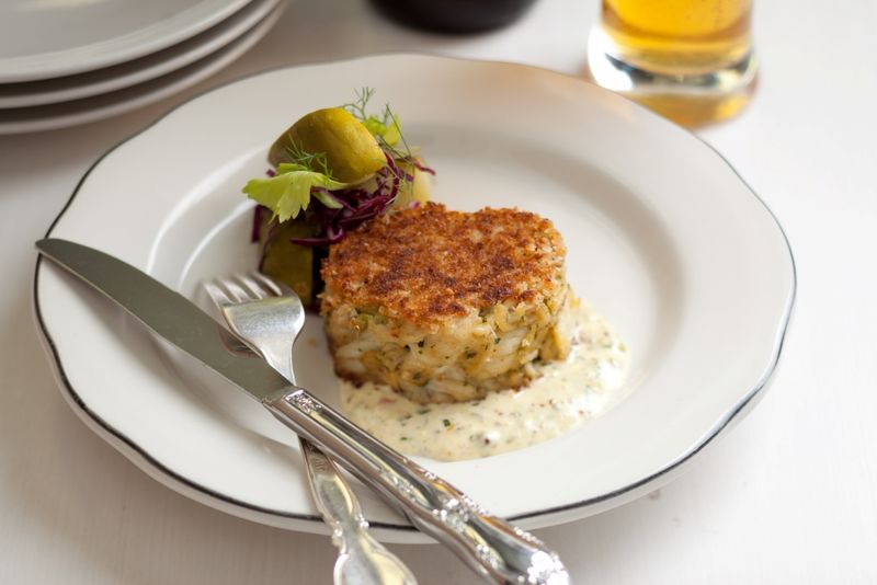 The Peruvian Scallops At This No-Frills California Restaurant Have Everyone Talking - Decor Hint Peruvian Scallops That Started The Conversation