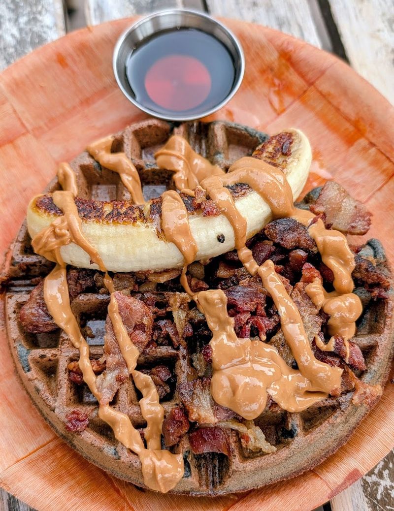 A Take-Out Window Makes It Easy For Beachgoers