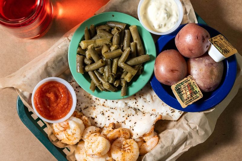 Spring Seafood Dreams Come True At This North Carolina Restaurant - Decor Hint Sides With Actual Character