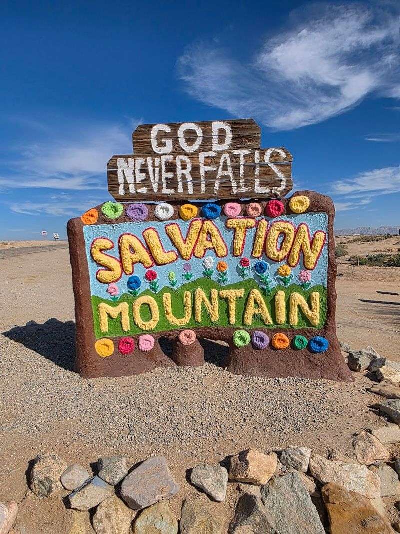 There's A Colorful Mountain In California Covered In Paint And Built By One Man - Decor Hint It Appeared In A Major Hollywood Film