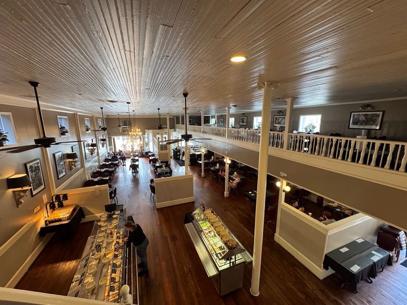 15 Georgia Fried Chicken Buffets That Keep Locals Coming Back - Decor Hint Bulloch House Restaurant