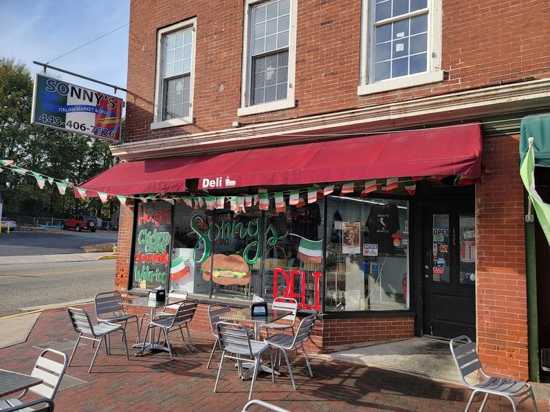 The Maryland Hoagie Shop Where The Line Never Gets Shorter And Nobody Complains About It - Decor Hint Elkton Has A Serious Sandwich On Its Hands