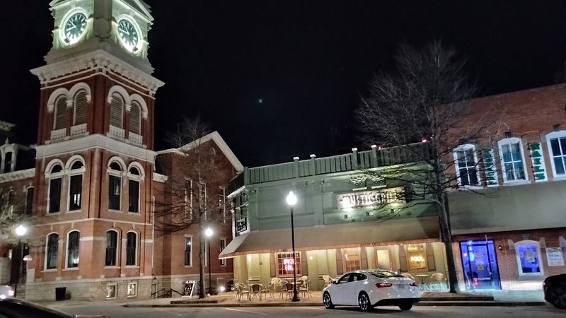 Dining In The Heart Of Covington's Historic Square
