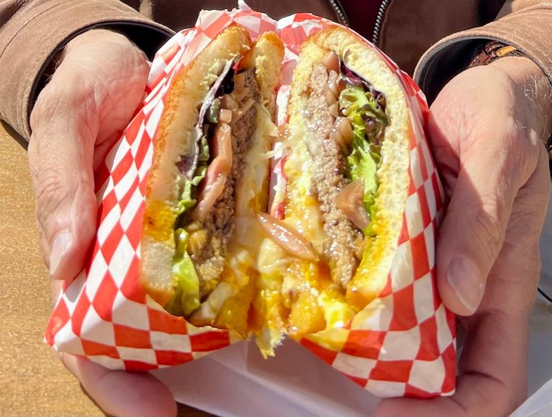 What Customer Reviews Consistently Say About The Experience