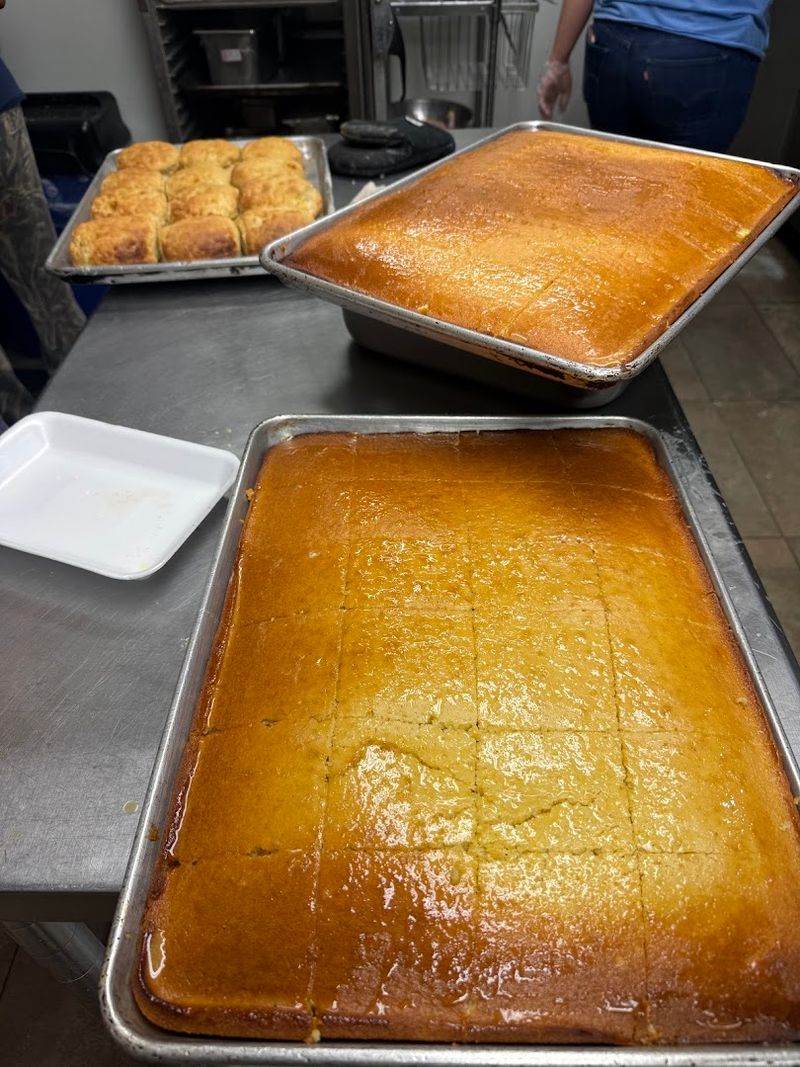 This Unassuming North Carolina Cabin Serves Southern Comfort Food People Rave About - Decor Hint Desserts Worth Saving Room For