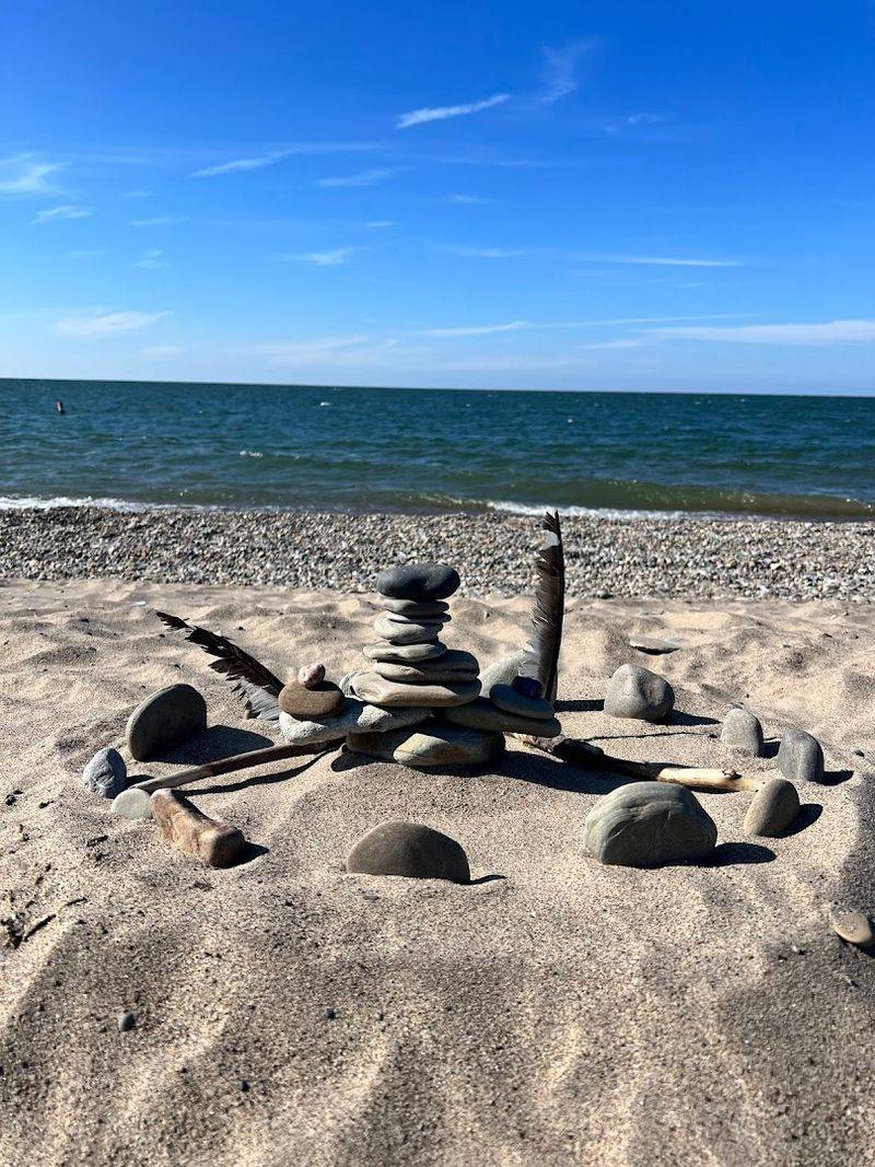 This Ohio Lake Beach Is So Peaceful You Will Forget The Rest Of The World Exists - Decor Hint Parking Is Easy And Free