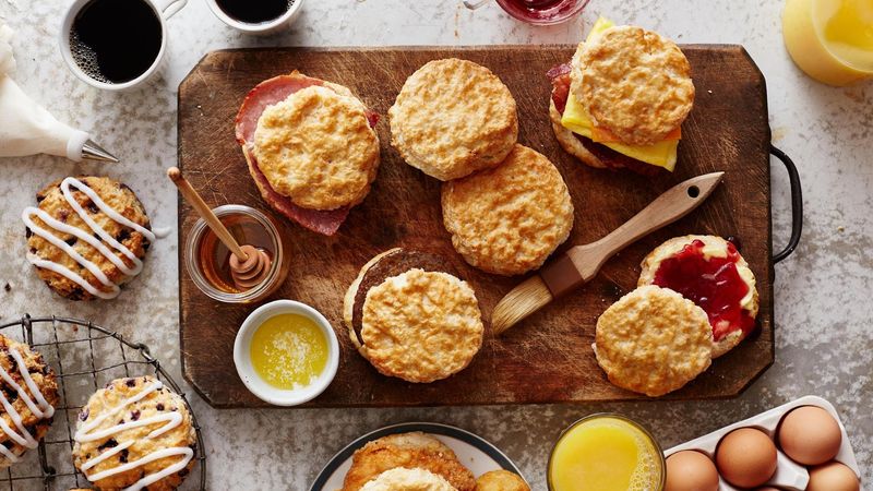 These 10 North Carolina Chains Prove The State Has Always Known How To Feed People Right - Decor Hint Bojangles: Where Biscuits Are Basically A Love Language