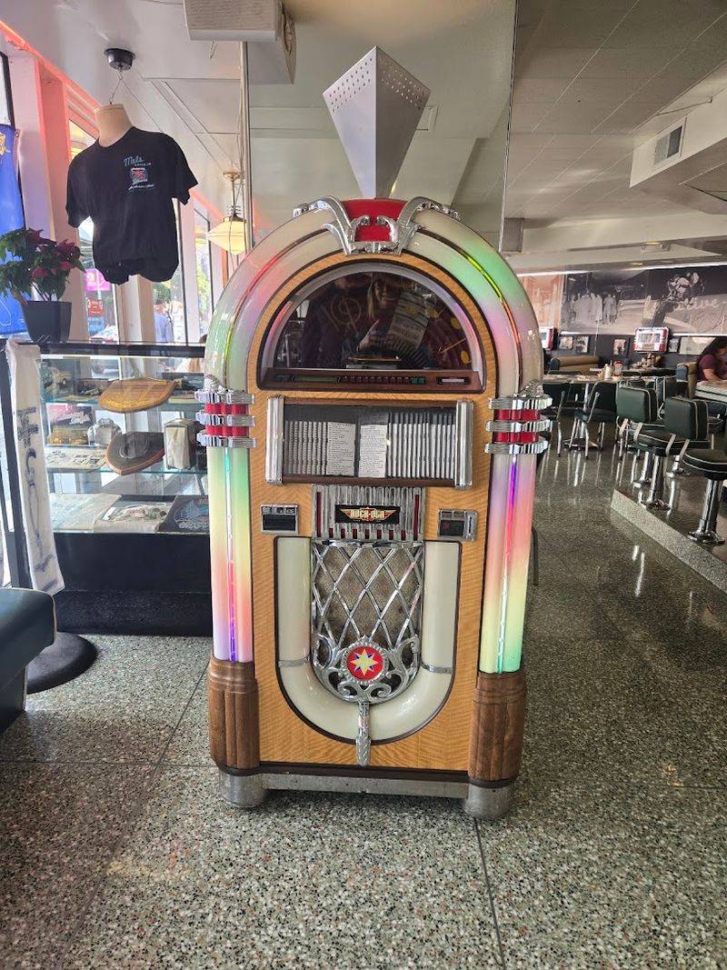 Mel's Drive-In, San Francisco