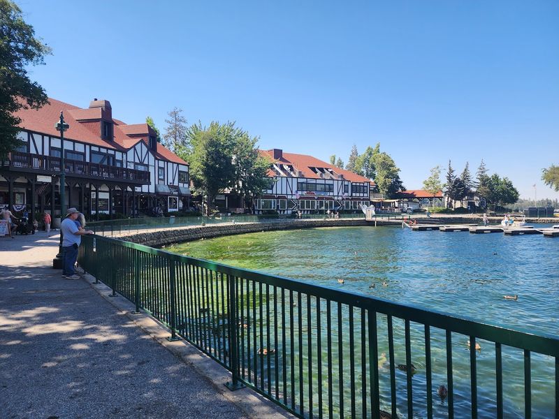 The Lakefront Tap Room Bar And Kitchen, Lake Arrowhead