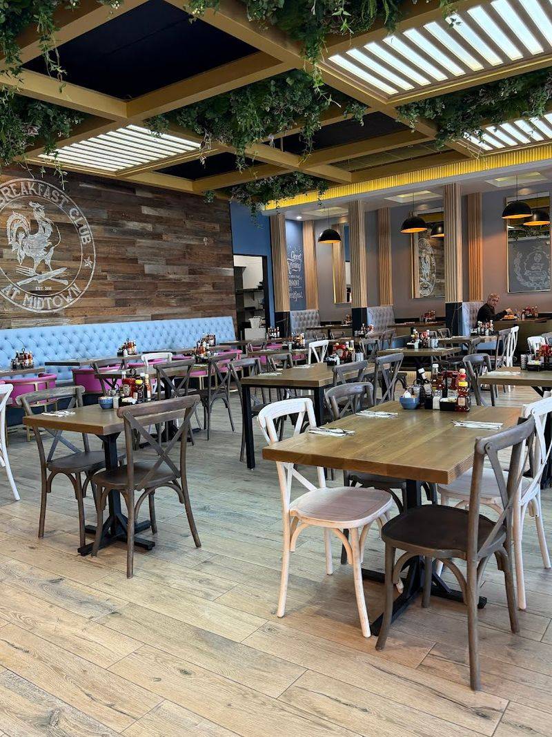 This Breakfast Spot In Mountain View, California Is A 2026 Must-Visit For Creative Morning Plates - Decor Hint The Mountain View Location