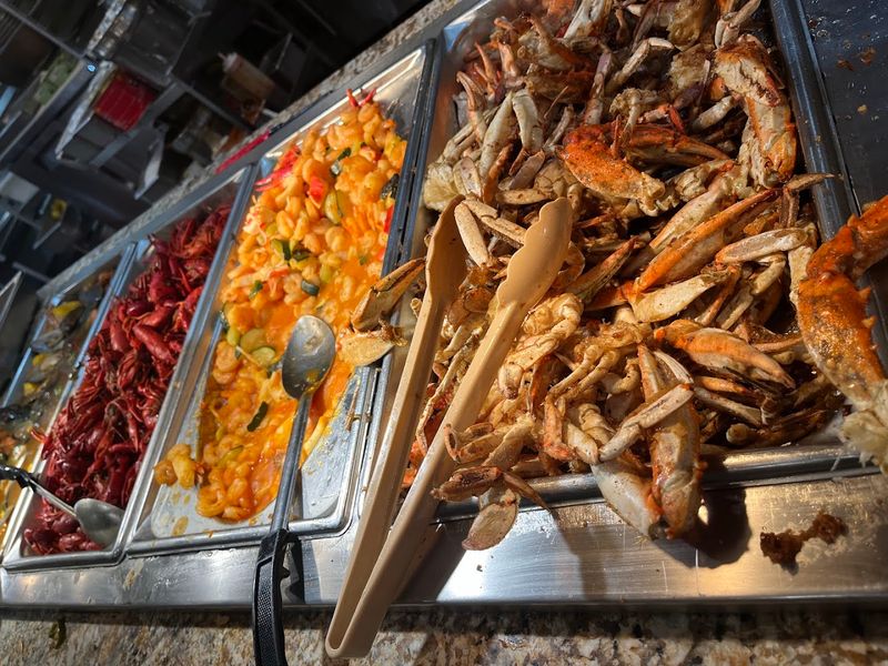 A Buffet That Knows What People Come For